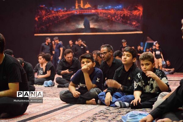 مراسم عزاداری  حسینی در حسینیه ثارالله خرم آباد