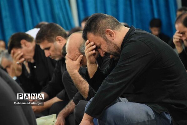 مراسم عزاداری  حسینی در حسینیه ثارالله خرم آباد