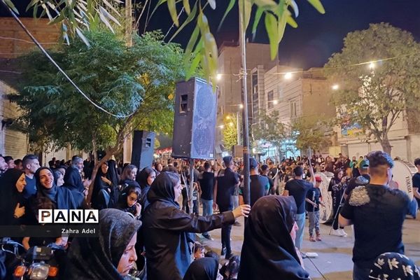 تجمع عزاداران شهرستان قرچک در روز سوم شهادت امام حسین(ع)