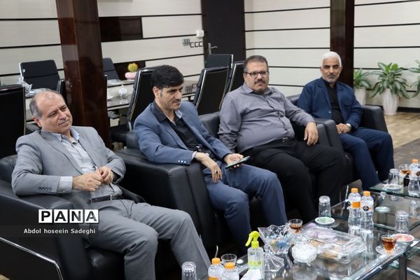جلسه معارفه معاون ذی‌حساب اداره‌کل آموزش و پرورش استان بوشهر