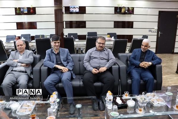 جلسه معارفه معاون ذی‌حساب اداره‌کل آموزش و پرورش استان بوشهر