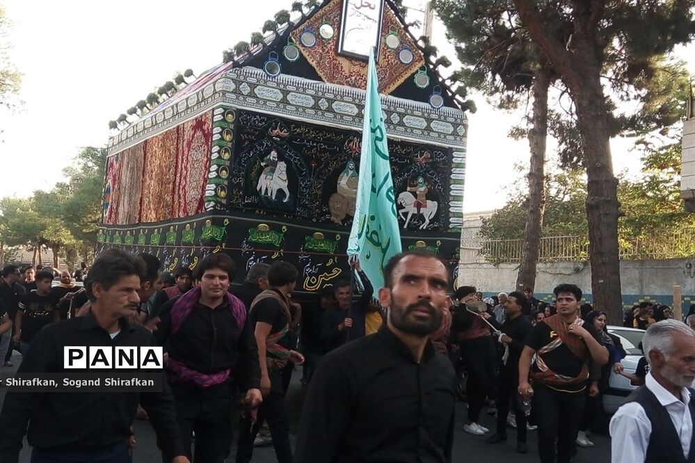 حرکت کاروان نمادین بنی اسد در شهرستان کاشمر
