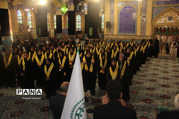 اعزام ۱۲۰ دانش‌آموز دختر زیارت‌اولی یزدی به مشهد مقدس