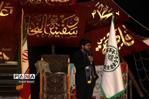 اعزام ۱۲۰ دانش‌آموز دختر زیارت‌اولی یزدی به مشهد مقدس