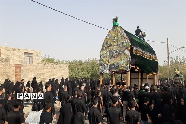 عاشورا، زمانی برای عاشقی زیر پرچم امام حسین(ع)