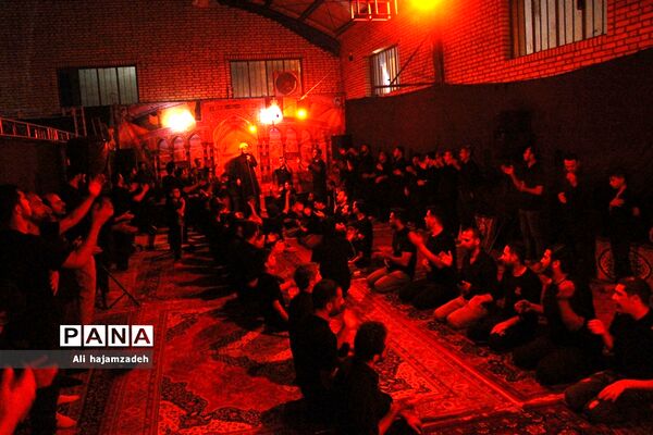 مراسم اعظم شام غریبان در هیات آل یاسین نصیرشهر