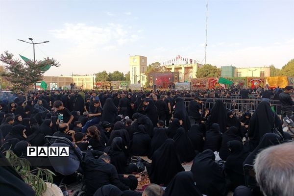 اجتماع روز عاشورا در میدان امام حسین(ع) اصفهان