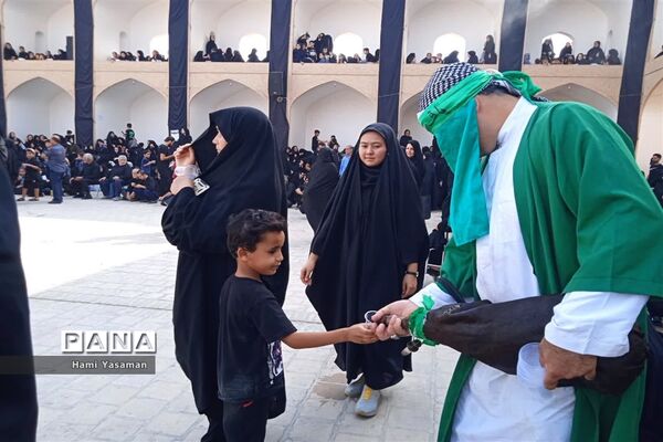 تصویرسازی باشکوه ظهر عاشورا در حسینیه سفید اشکذر