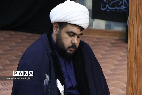احیا قرآنی شب عاشورا در شهرستان ساوه