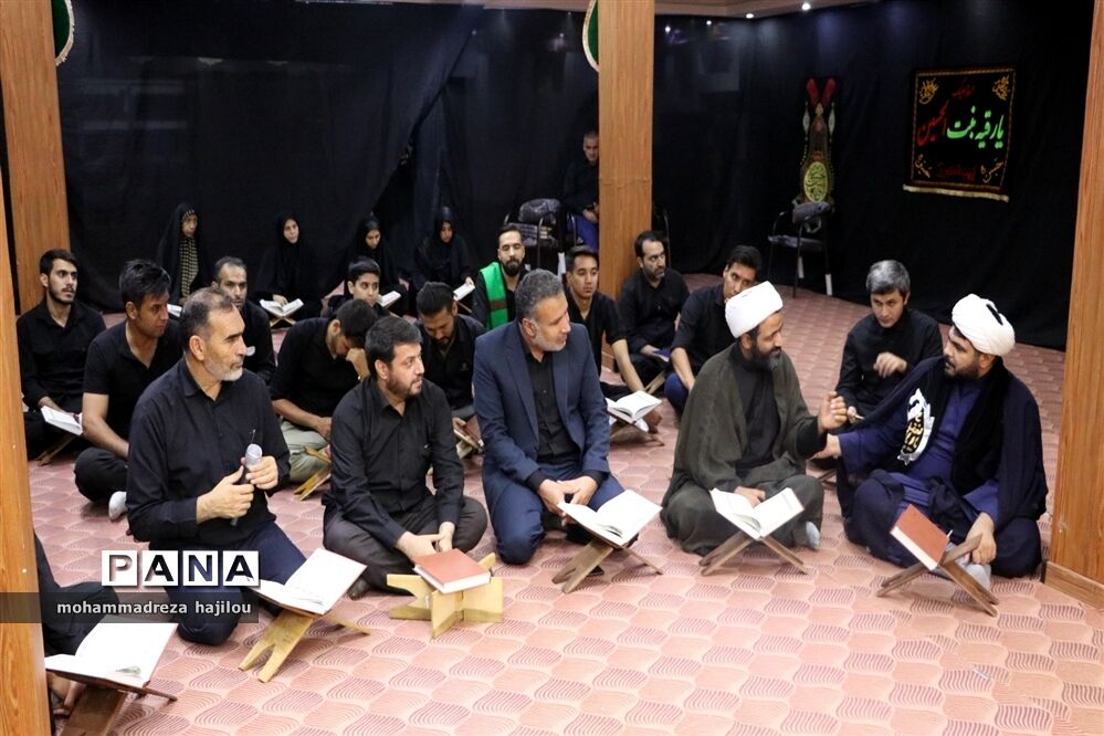 احیا قرآنی شب عاشورا در شهرستان ساوه