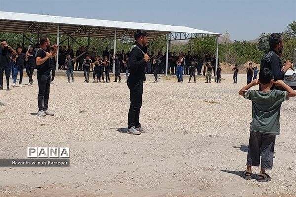 مراسم عزاداری و زنجیر‌زنی روز عاشورا در بوانات