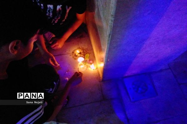 مراسم شام غریبان در جوار آرامگاه شهید گمنام