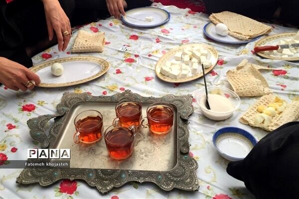 خدمت مردمان شهرستان قرچک به عزادارن حسینی در محرم