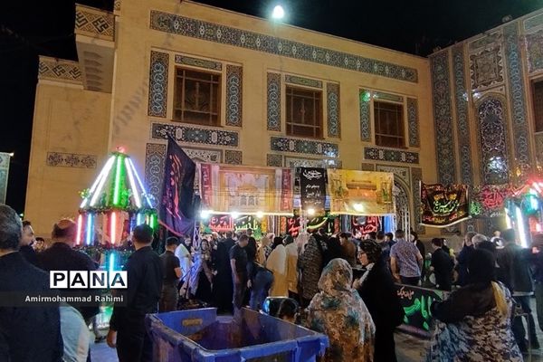 شب عاشورا در حرم مطهر احمد بن موسی کاظم(ع) شاهچراغ