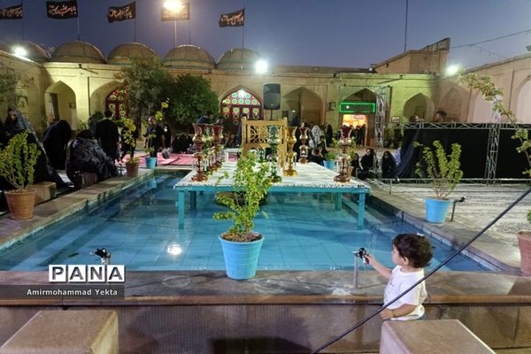 مراسم  عزاداری شام غریبان در حرم  مطهر علی بن حمزه(ع)