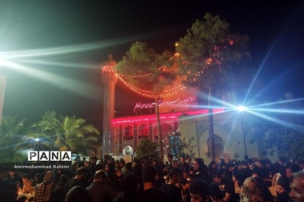 عزاداری شام غریبان در حرم مطهر سید‌علاءالدین حسین (ع)