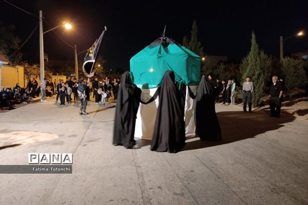 مراسم تعزیۀ خیمه‌سوزانی شام غریبان در شیراز