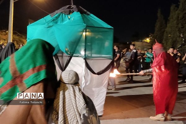مراسم تعزیۀ خیمه‌سوزانی شام غریبان در شیراز