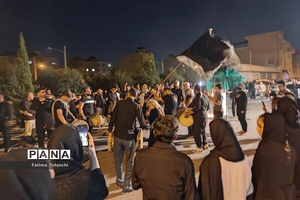 مراسم تعزیۀ خیمه‌سوزانی شام غریبان در شیراز
