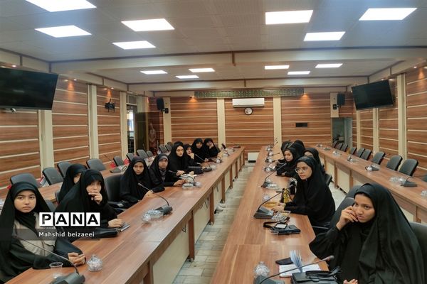 برگزاری اولین کارگاه مجری‌گری با حضور دبیر کارگروه دانش‌آموز زینب طلوع