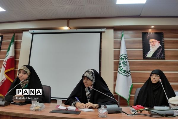 برگزاری اولین کارگاه مجری‌گری با حضور دبیر کارگروه دانش‌آموز زینب طلوع