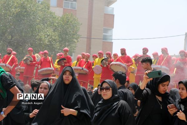 جلوه‌هایی ازعزاداری و نمایش تعزیه در قم -2