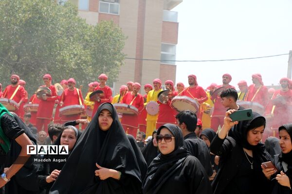 جلوه‌هایی ازعزاداری و نمایش تعزیه در قم -2
