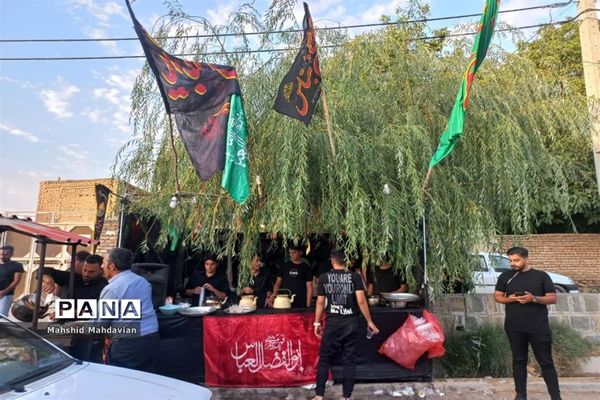 عزاداری روز عاشورا در شهرستان شازند