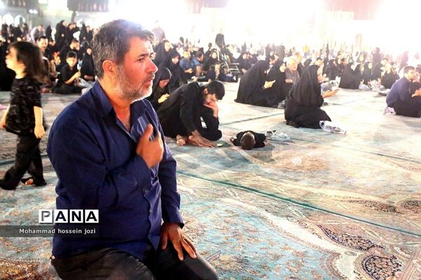 مراسم شام غریبان امام حسین (ع) در مسجد مقدس جمکران