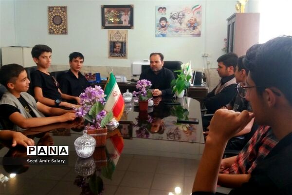 تجلیل از خبرنگاران فعال پسر پانا کاشمر