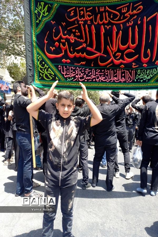 عزاداری عاشقان حسینی در دهه اول محرم