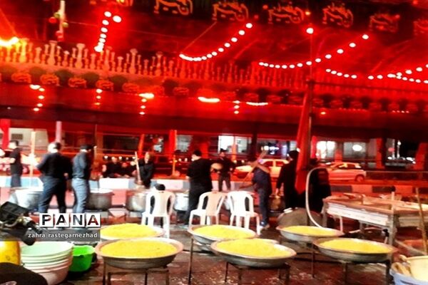 طرح بزرگ طبخ و توزیع 72 دیگ غذای نذری ظهر عاشورا در شهرستان بجنورد