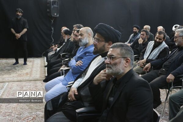 آیین رونمایی از کتیبه بانوان عاشورایی در هیات هنر و رسانه
