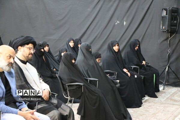آیین رونمایی از کتیبه بانوان عاشورایی در هیات هنر و رسانه