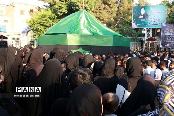 عزاداری کرمانشاهیان در عاشورای حسینی