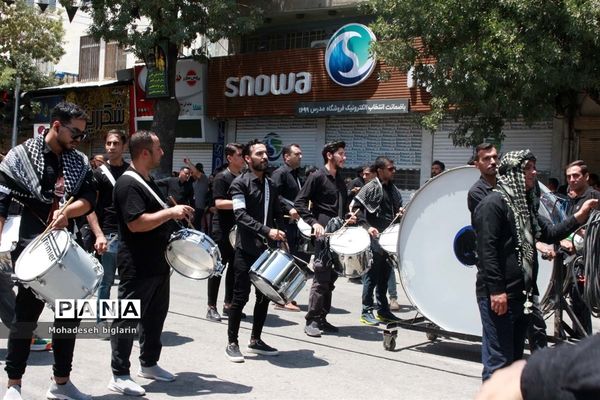 عزاداری کرمانشاهیان در عاشورای حسینی