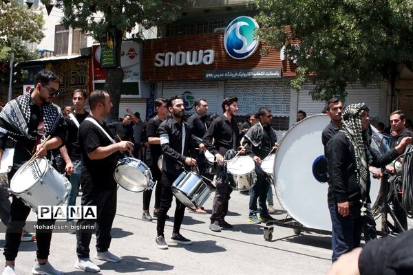 عزاداری کرمانشاهیان در عاشورای حسینی