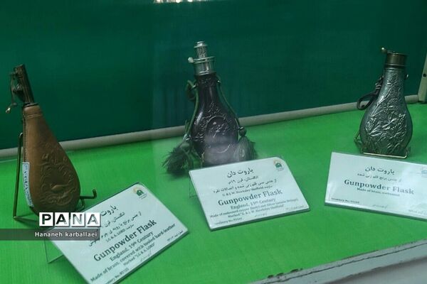 بازدید مسئولان انجمن دانش‌آموزی بهارستان 2 از موزه بزرگ رضوی