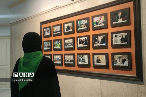 بازدید مسئولان انجمن دانش‌آموزی بهارستان 2 از موزه بزرگ رضوی