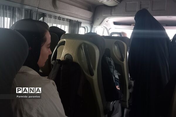 بدرقه دانش‌آموزان بهارستانی به اردوی یاور‌مربیان