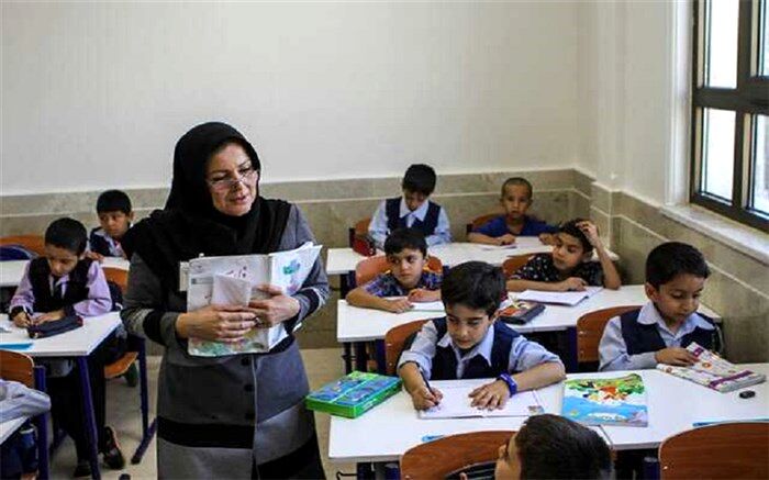 اولین دوره طرح توانمندسازی معلمان از نیمه دوم مرداد ماه در سراسر کشور آغاز می شود