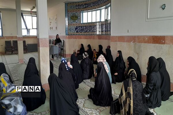 جلسه تقویت خانواده در مدرسه شهید‌سید‌عباس حسینی