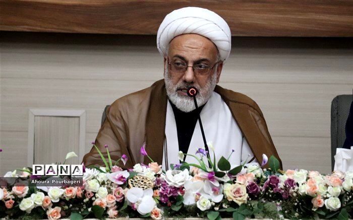 تعامل خانه و مدرسه منجر به تربیت دانش آموزانی سالم و آگاه در تراز جمهوری اسلامی ایران می‌شود