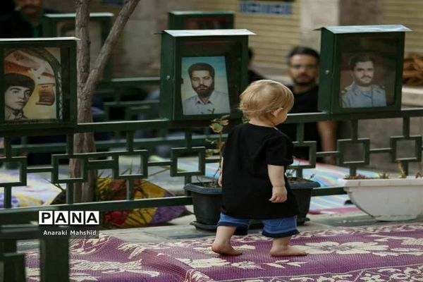 حضور نوزادان و خردسالان اردکانی در مراسم عزاداری محرم