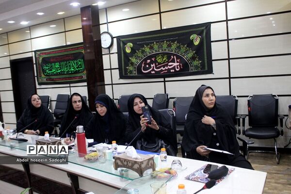 دوره آموزشی توجیهی کارشناسان مدارس و مراکز غیر‌دولتی و توسعه مشارکت‌های مردمی استان بوشهر