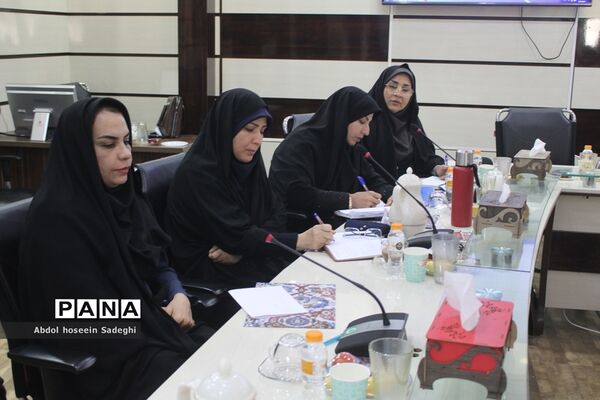دوره آموزشی توجیهی کارشناسان مدارس و مراکز غیر‌دولتی و توسعه مشارکت‌های مردمی استان بوشهر