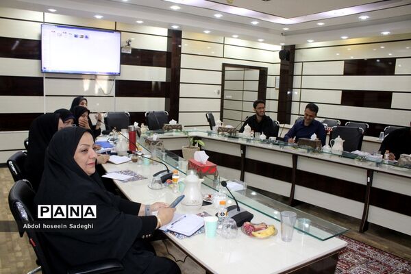 دوره آموزشی توجیهی کارشناسان مدارس و مراکز غیر‌دولتی و توسعه مشارکت‌های مردمی استان بوشهر