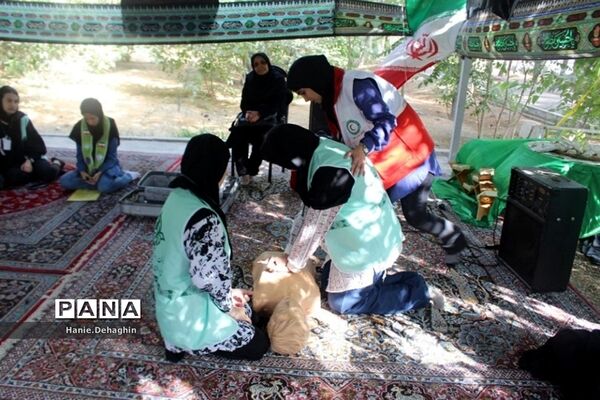 آموزش امداد و نجات در اردوی یاور‌مربیان دختر شهرستان‌های استان‌ تهران