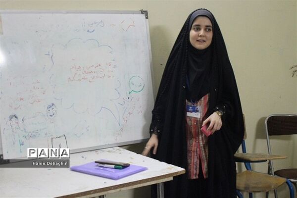کارگاه سواد رسانه در اردوی یاو‌رمربیان دختر عضو سازمان دانش‌آموزی شهرستان‌های استان‌ تهران