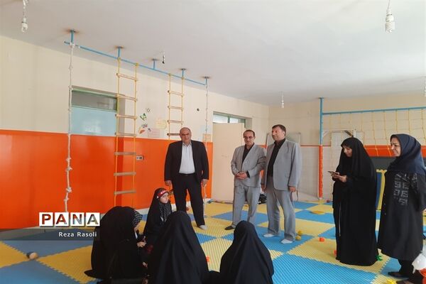 بازدید رئیس سازمان دانش‌آموزی آذربایجان غربی از روند اجرای طرح هفت‌سنگ در شاهین دژ